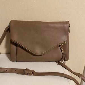 Light brown crossbody